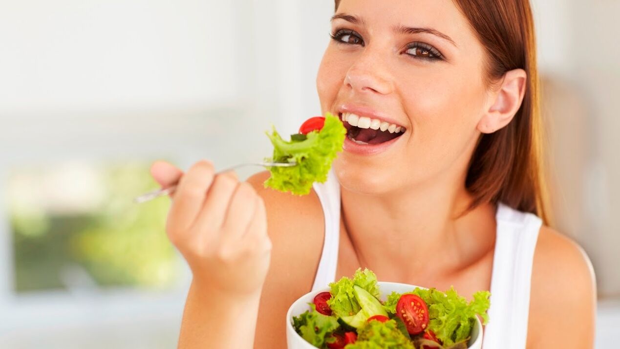 Eating green salad if you are on a lazy diet