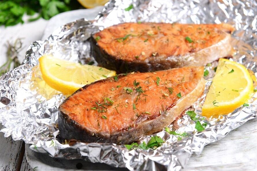 baked fish in foil for your favorite diet